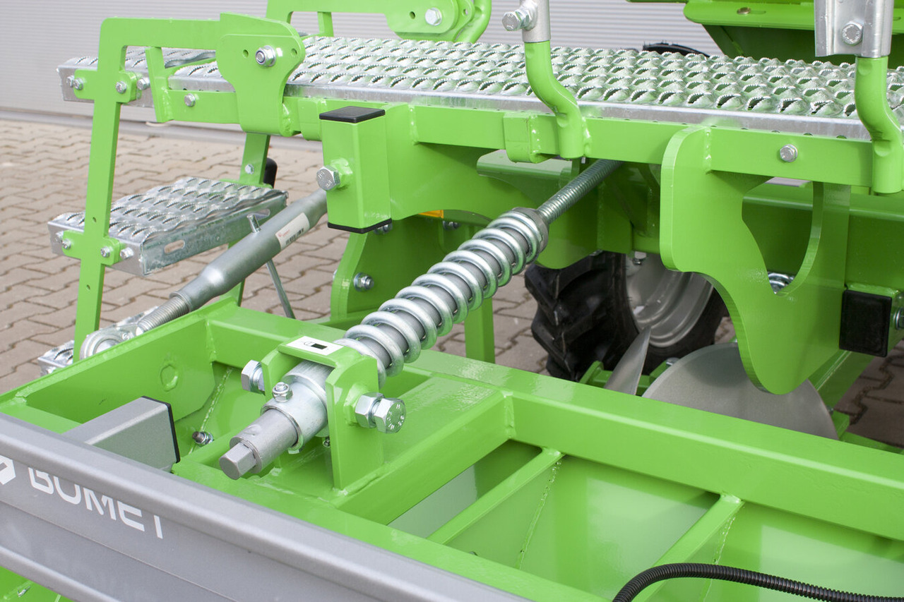Новый Картофелесажалка Bomet Kartoffelpflanzmaschine / Potato planter / Planteuse de pomme de terre / Piantapatate / Sadzarka ziemniaków: фото 8 Новый Картофелесажалка Bomet Kartoffelpflanzmaschine / Potato planter / Planteuse de pomme de terre / Piantapatate / Sadzarka ziemniaków: фото 8