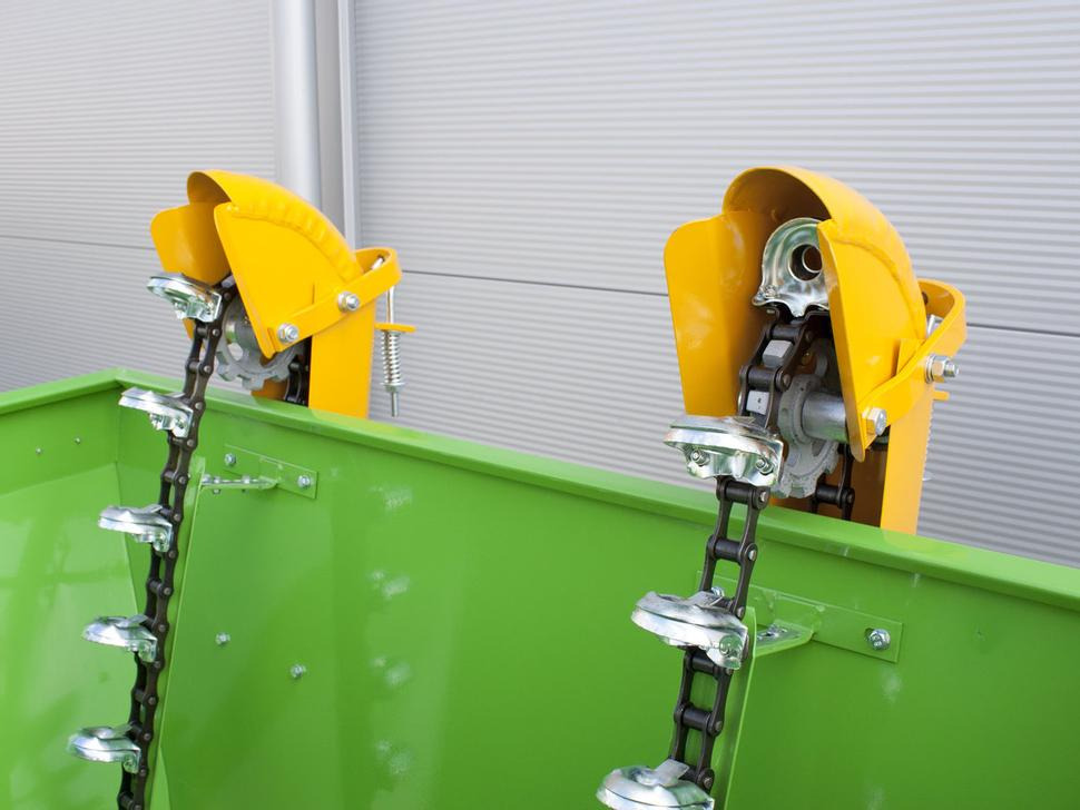 Bomet Kartoffelpflanzmaschine / Potato planter / Planteuse de pomme de terre / Piantapatate / Sadzarka ziemniaków - Картофелесажалка: фото 4 Bomet Kartoffelpflanzmaschine / Potato planter / Planteuse de pomme de terre / Piantapatate / Sadzarka ziemniaków - Картофелесажалка: фото 4