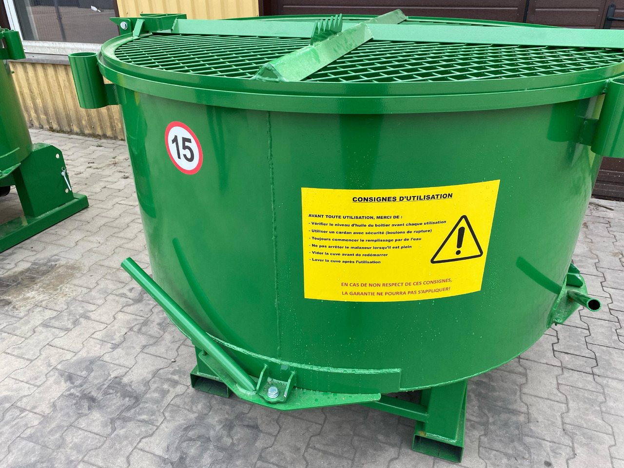 DC Betonmischer / Hydraulic concrete mixer / Malaxeur à béton hydraulique / Betoniera / Бетономешалка с гидравлическим приводом / Betoniarka hydrauliczna 800 l - Бетономешалка: фото 5 DC Betonmischer / Hydraulic concrete mixer / Malaxeur à béton hydraulique / Betoniera / Бетономешалка с гидравлическим приводом / Betoniarka hydrauliczna 800 l - Бетономешалка: фото 5