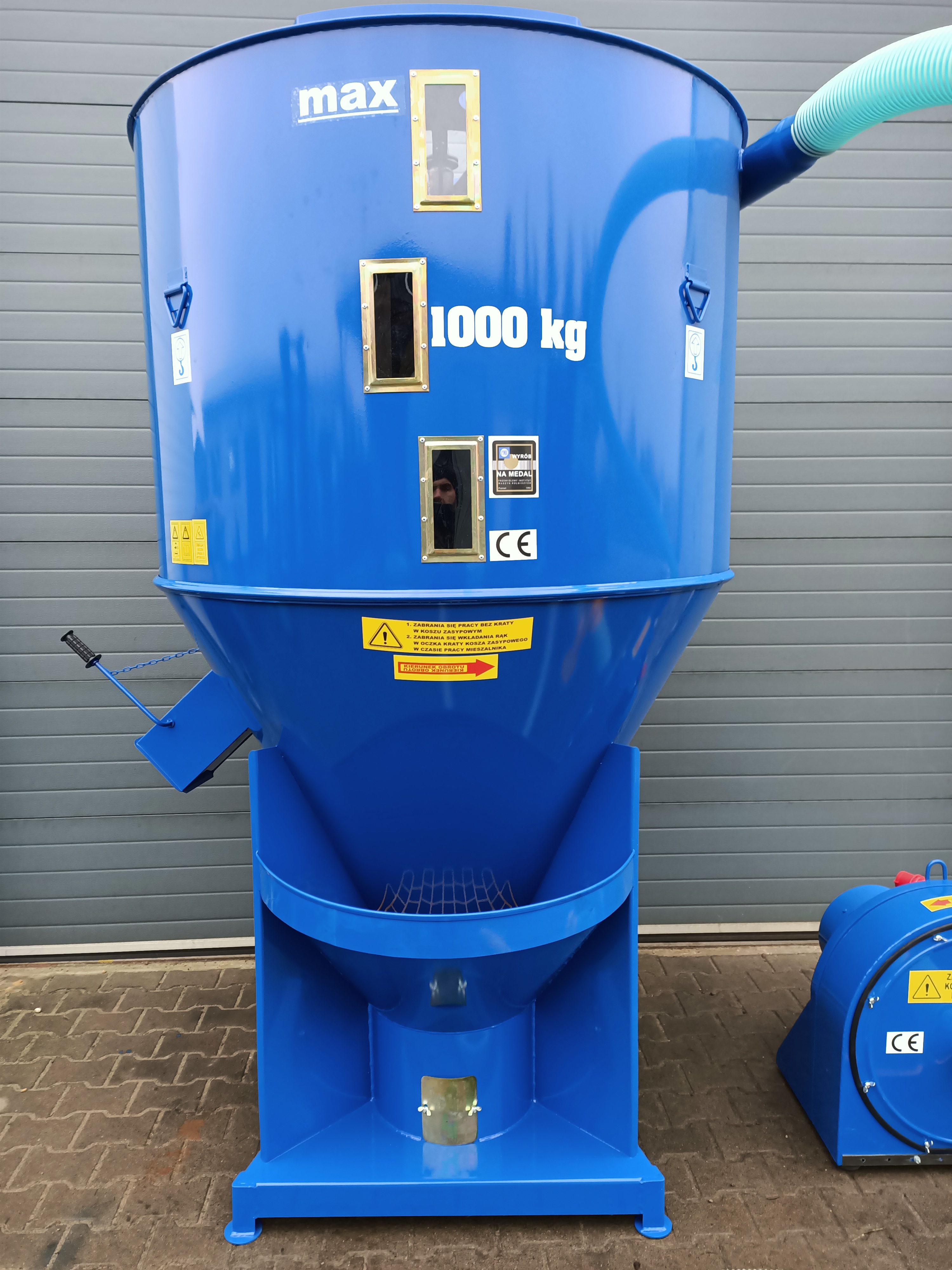Новый Инвентарь для животноводства Dozamech Getreidemischanlage / Feed mixer / Melangeuse de fourrage / Miscelatore di mangime / Кормосмеситель / Mieszalnik H-033/2 1000 kg: фото 10
