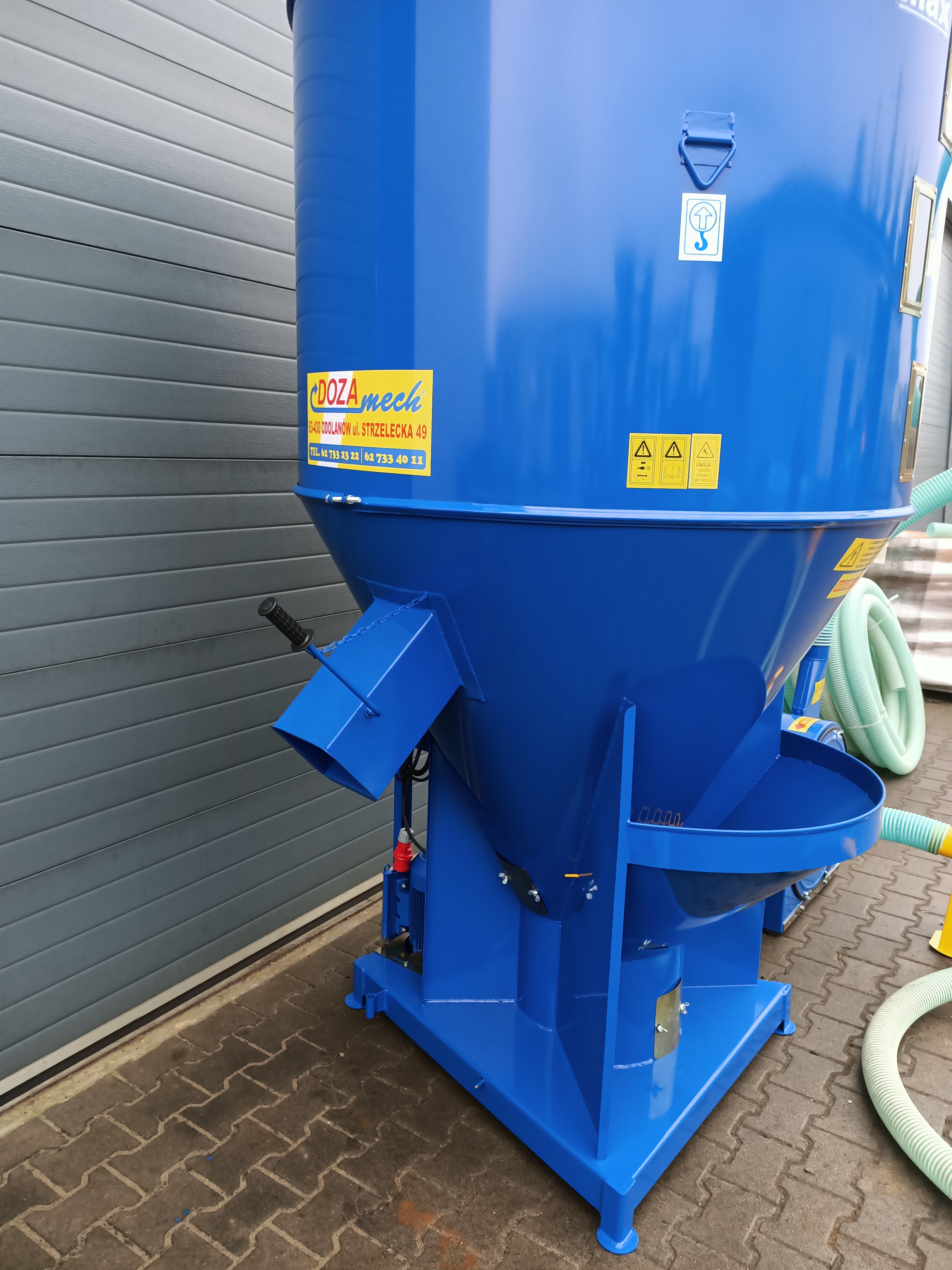 Новый Инвентарь для животноводства Dozamech Getreidemischanlage / Feed mixer / Melangeuse de fourrage / Miscelatore di mangime / Кормосмеситель / Mieszalnik H-033/2 1000 kg: фото 15