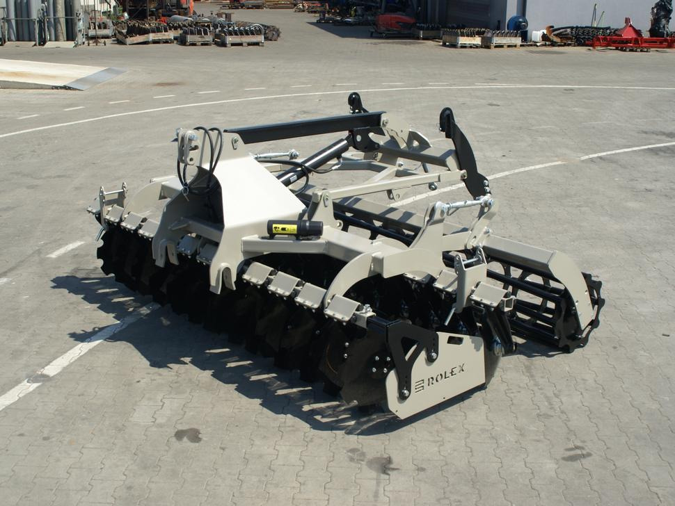 Rolex Scheibenegge / Disc harrow with hydropack / Déchaumeur à disques avec support semoir / Erpice a dischi / Cultivador de discos con hydropack / Дисковая борона с гидропаком 3 m - Дисковая борона: фото 2 Rolex Scheibenegge / Disc harrow with hydropack / Déchaumeur à disques avec support semoir / Erpice a dischi / Cultivador de discos con hydropack / Дисковая борона с гидропаком 3 m - Дисковая борона: фото 2