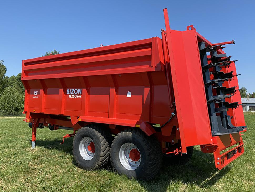 Roltrans Miststreuer / Manure spreader / Epandeur à fumier / Spandiletame / Разбрасыватель органических удобрений / Rozrzutnik obornika N205S/6 BIZON 14 t - Навозоразбрасыватель: фото 5 Roltrans Miststreuer / Manure spreader / Epandeur à fumier / Spandiletame / Разбрасыватель органических удобрений / Rozrzutnik obornika N205S/6 BIZON 14 t - Навозоразбрасыватель: фото 5