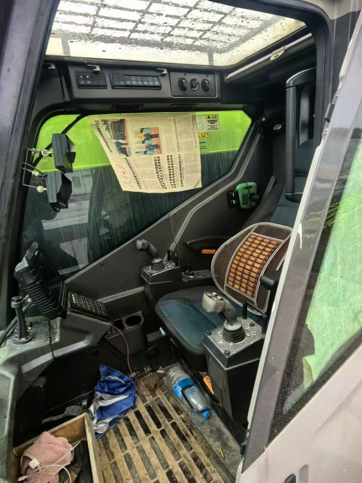 ZOOMLION 200E7 - Вседорожный кран: фото 5 ZOOMLION 200E7 - Вседорожный кран: фото 5