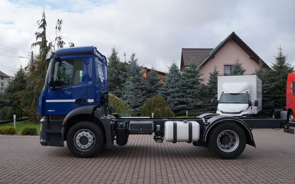 Mercedes-Benz ANTOS 1824 ACTROS EURO 6 RAMA DO ZABUDOWY ROZSTAW OSI 3.80M ANTOS 1830 1827 - Грузовик-шасси: фото 4 Mercedes-Benz ANTOS 1824 ACTROS EURO 6 RAMA DO ZABUDOWY ROZSTAW OSI 3.80M ANTOS 1830 1827 - Грузовик-шасси: фото 4