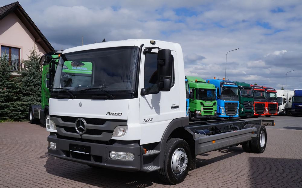 Mercedes-Benz ATEGO 1222 EURO 5 RAMA DO ZABUDOWY 3 MIEJSCA W KABINIE MANUAL - Грузовик-шасси: фото 1 Mercedes-Benz ATEGO 1222 EURO 5 RAMA DO ZABUDOWY 3 MIEJSCA W KABINIE MANUAL - Грузовик-шасси: фото 1