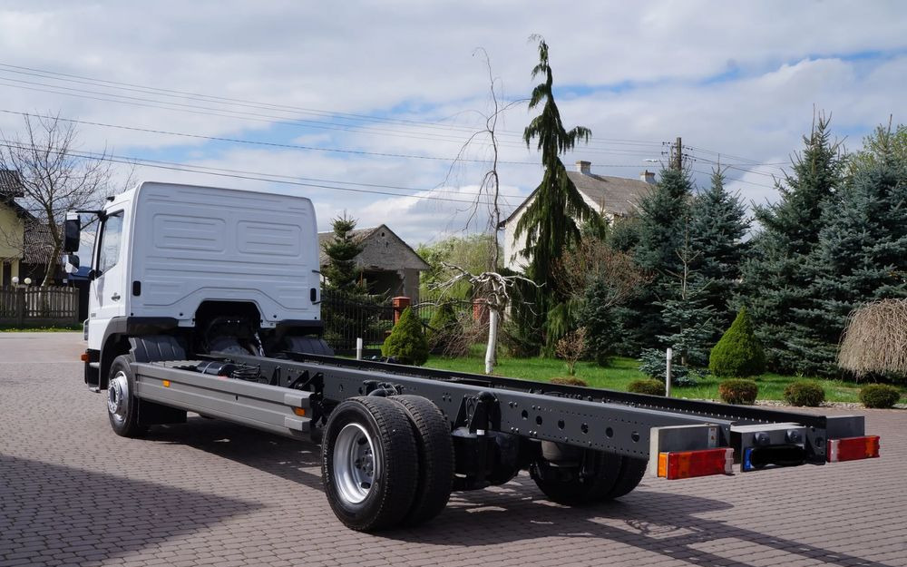 Mercedes-Benz ATEGO 1222 EURO 5 RAMA DO ZABUDOWY 3 MIEJSCA W KABINIE MANUAL - Грузовик-шасси: фото 4 Mercedes-Benz ATEGO 1222 EURO 5 RAMA DO ZABUDOWY 3 MIEJSCA W KABINIE MANUAL - Грузовик-шасси: фото 4