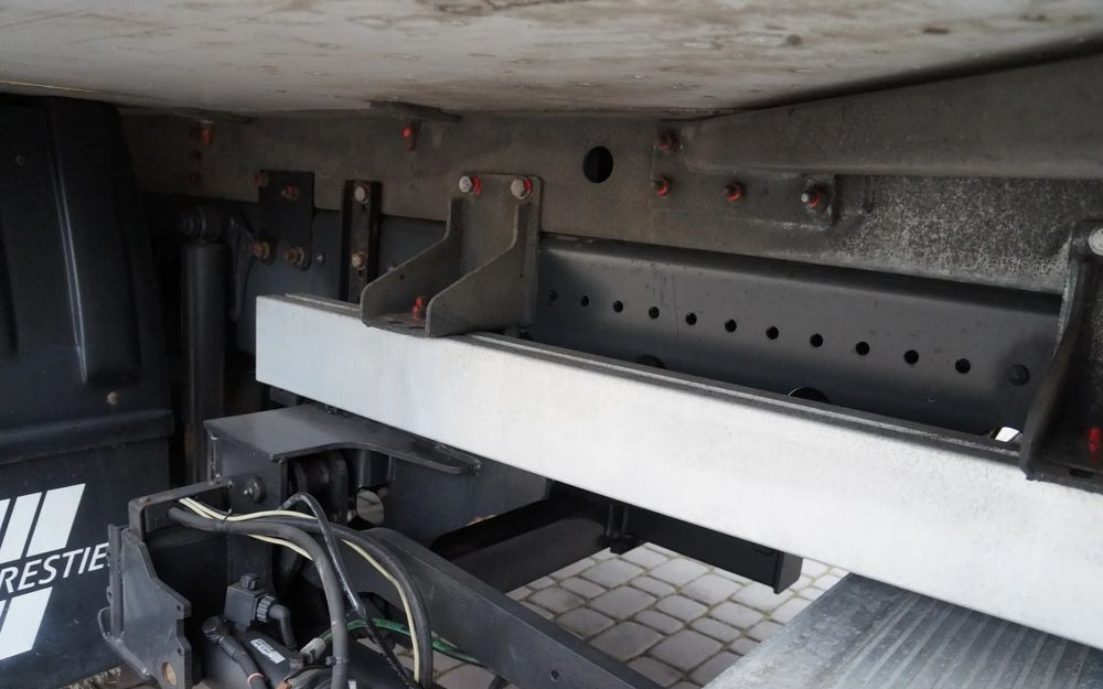 Рефрижератор Mercedes-Benz ATEGO 1318 EURO 5 132 TYS KM CHŁODNIA CARRIER 750 WINDA: фото 7