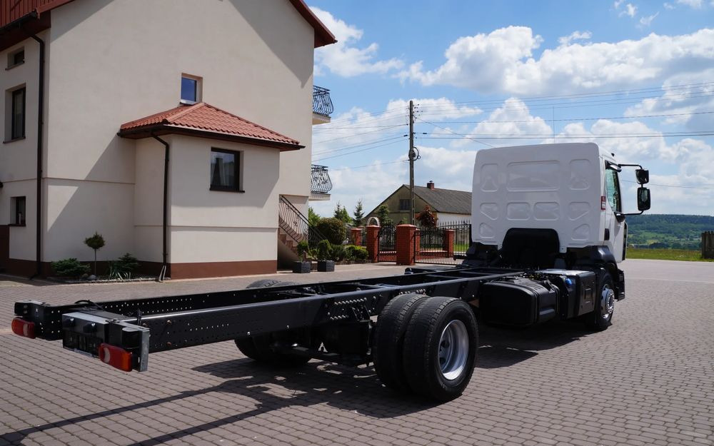 Renault RENAULT GAMA D 16.210 EURO 6 RAMA DO ZABUDOWY 16.000 KG VOLVO FL - Грузовик-шасси: фото 4 Renault RENAULT GAMA D 16.210 EURO 6 RAMA DO ZABUDOWY 16.000 KG VOLVO FL - Грузовик-шасси: фото 4