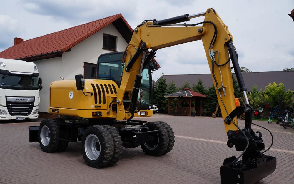 Terex TW 85 Koparka kołowa Sprowadzona silnik DEUTZ Stan Wzorowy - Колёсный экскаватор: фото 4 Terex TW 85 Koparka kołowa Sprowadzona silnik DEUTZ Stan Wzorowy - Колёсный экскаватор: фото 4
