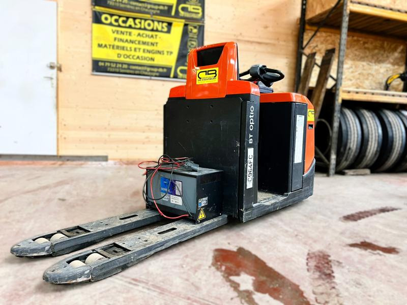 BT OSE250 Gerbeur transpalette électrique - Штабелер: фото 1 BT OSE250 Gerbeur transpalette électrique - Штабелер: фото 1