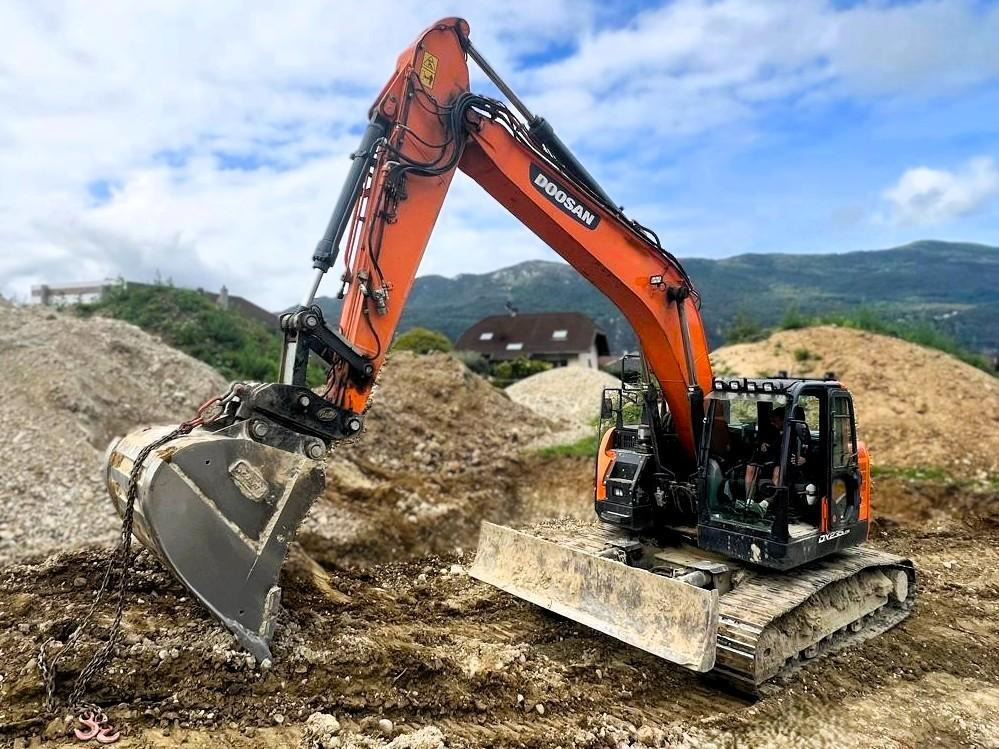 Doosan DX235 LCR-5 PELLE A CHENILLES 26T - Гусеничный экскаватор: фото 1 Doosan DX235 LCR-5 PELLE A CHENILLES 26T - Гусеничный экскаватор: фото 1
