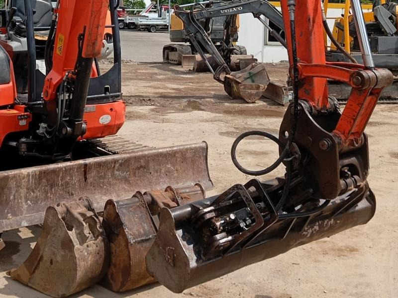 Kubota Series U U35-3 Alpha 3 Minipelle 3,5t - Мини-экскаватор: фото 5 Kubota Series U U35-3 Alpha 3 Minipelle 3,5t - Мини-экскаватор: фото 5