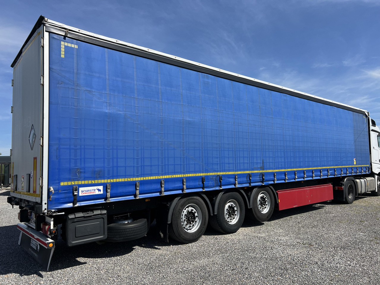 SCHMITZ SCS 24L 13.62 E B - Тентованный полуприцеп: фото 5 SCHMITZ SCS 24L 13.62 E B - Тентованный полуприцеп: фото 5