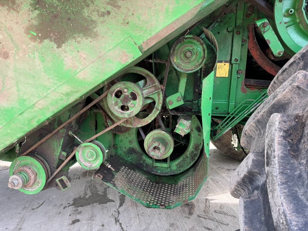 Зерноуборочный комбайн John Deere 1550 WTS: фото 17
