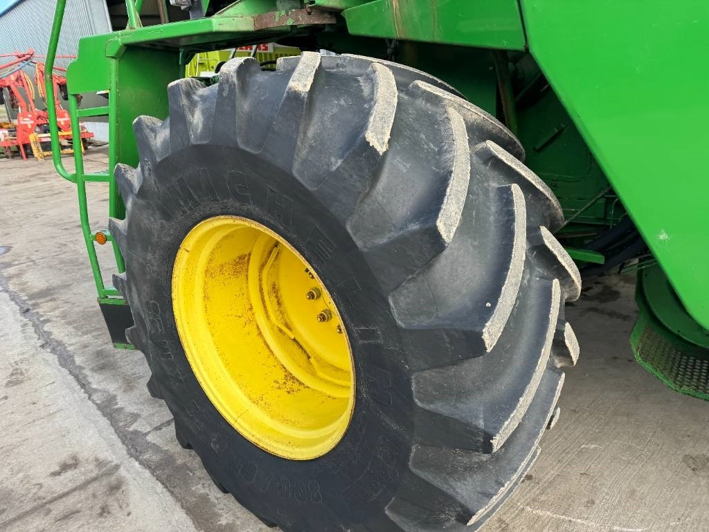Зерноуборочный комбайн John Deere 1550 WTS: фото 23