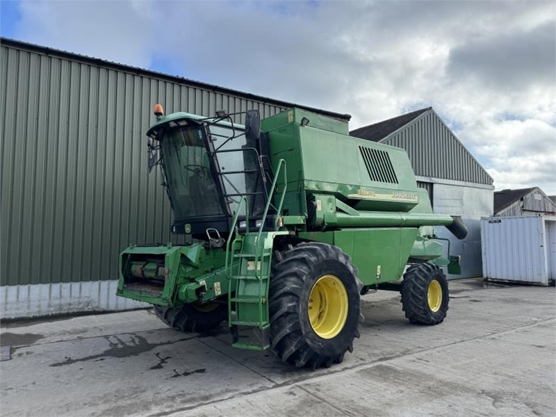 John Deere 1550 WTS c/w 620R Header - Навесное оборудование для комбайна: фото 3 John Deere 1550 WTS c/w 620R Header - Навесное оборудование для комбайна: фото 3