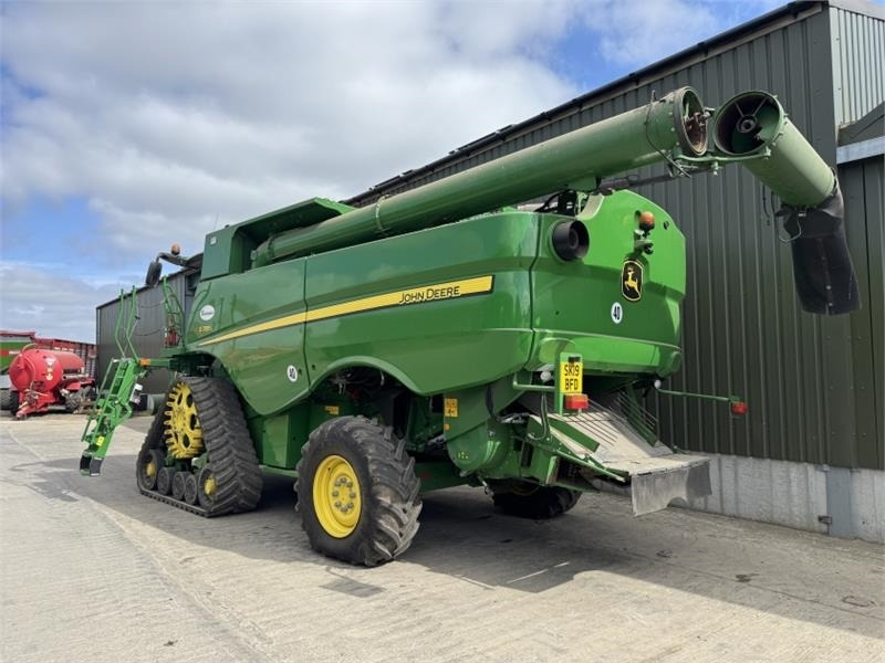 John Deere S785i c/w 735D - Навесное оборудование для комбайна: фото 2 John Deere S785i c/w 735D - Навесное оборудование для комбайна: фото 2