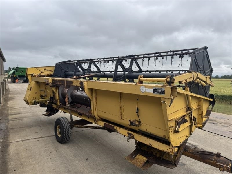 New Holland TX65 c/w 17ft Header  в лизинг New Holland TX65 c/w 17ft Header: фото 22