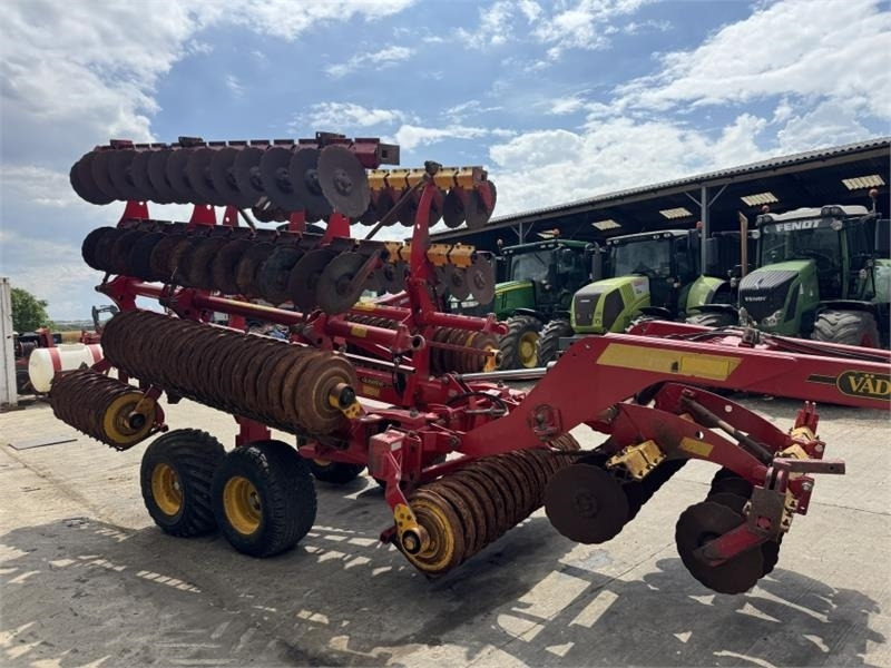 Vaderstad Carrier 820 Cultivator  - Почвофреза: фото 4 Vaderstad Carrier 820 Cultivator  - Почвофреза: фото 4