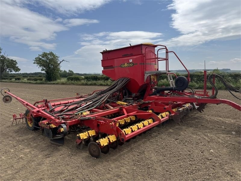 Vaderstad Vaderstad Rapid A800s **Video Below** - Посевной комплекс: фото 1 Vaderstad Vaderstad Rapid A800s **Video Below** - Посевной комплекс: фото 1