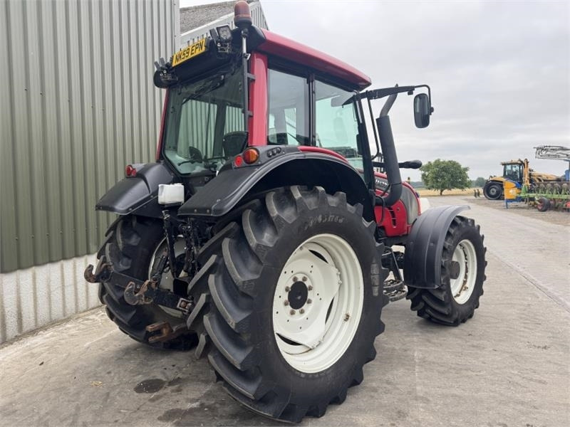 Valtra N121 Tractor - Трактор: фото 4 Valtra N121 Tractor - Трактор: фото 4