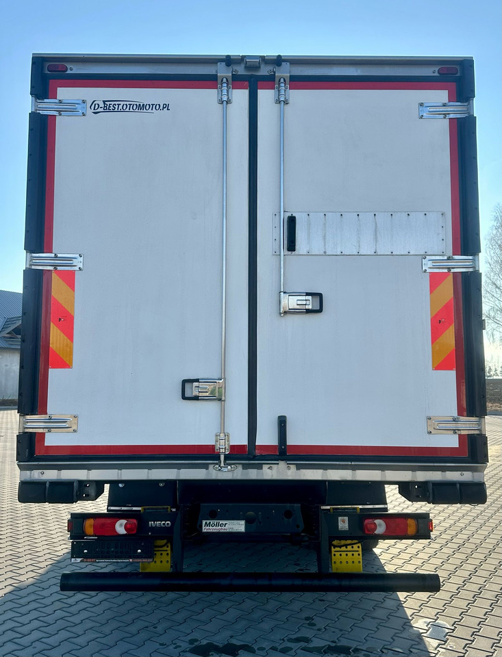 IVECO EUROCARGO 160-280 / CHŁODNIA / 6.1 M DŁUGOŚCI / 15 EUROPALET / AUTOMAT / SYPIALKA / NISKI PRZEBIEG / 16 TON DMC / CARRIER SPALINOWO - ELEKTRYCZNY / 2018 ROK - Рефрижератор: фото 3 IVECO EUROCARGO 160-280 / CHŁODNIA / 6.1 M DŁUGOŚCI / 15 EUROPALET / AUTOMAT / SYPIALKA / NISKI PRZEBIEG / 16 TON DMC / CARRIER SPALINOWO - ELEKTRYCZNY / 2018 ROK - Рефрижератор: фото 3