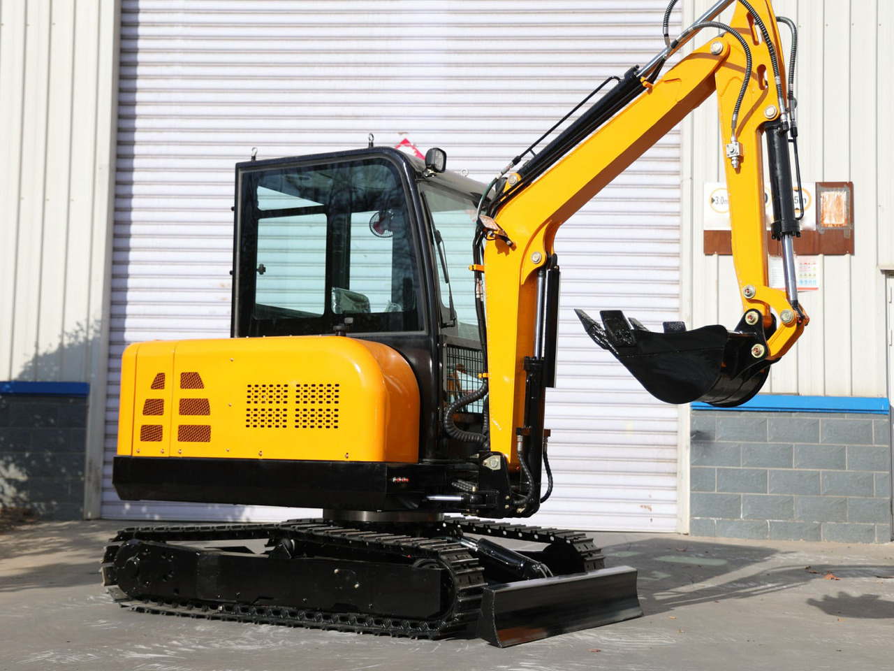 KUBOTA Diesel Mini excavator 3.5 Ton - Müller Machinery MB 35 - VKSH - Мини-экскаватор: фото 3 KUBOTA Diesel Mini excavator 3.5 Ton - Müller Machinery MB 35 - VKSH - Мини-экскаватор: фото 3