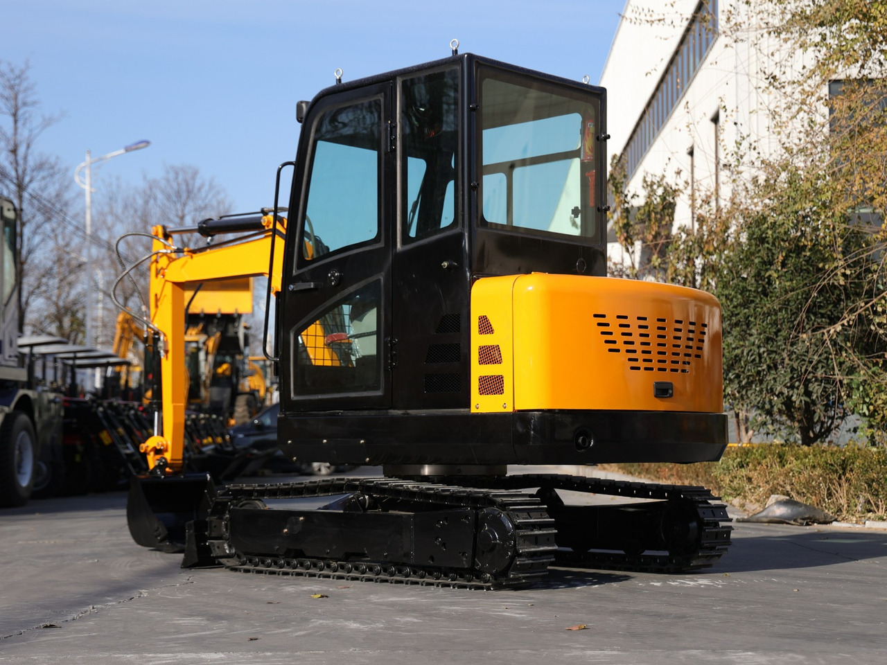KUBOTA Diesel Mini excavator 3.5 Ton - Müller Machinery MB 35 - VKSH - Мини-экскаватор: фото 5 KUBOTA Diesel Mini excavator 3.5 Ton - Müller Machinery MB 35 - VKSH - Мини-экскаватор: фото 5