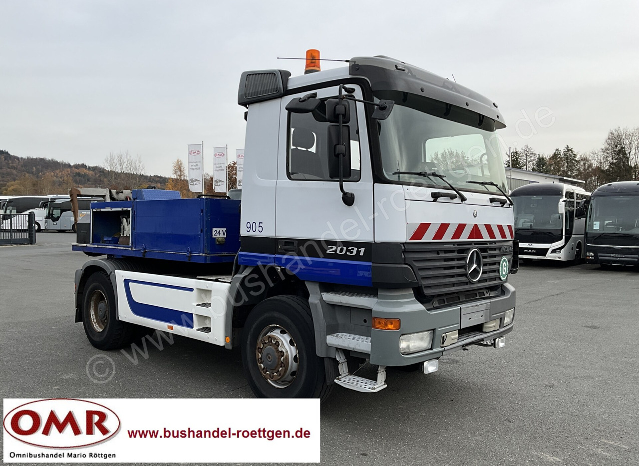 Mercedes-Benz Actros 2031 Abschlepper - Эвакуатор: фото 1 Mercedes-Benz Actros 2031 Abschlepper - Эвакуатор: фото 1