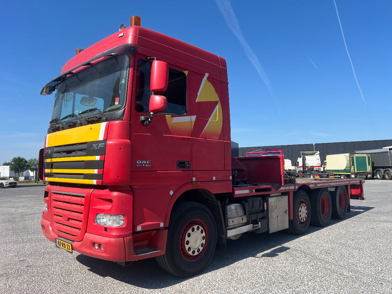 DAF XF 105.510 SC 8x2, Retarder - Грузовик бортовой/ Платформа: фото 1 DAF XF 105.510 SC 8x2, Retarder - Грузовик бортовой/ Платформа: фото 1