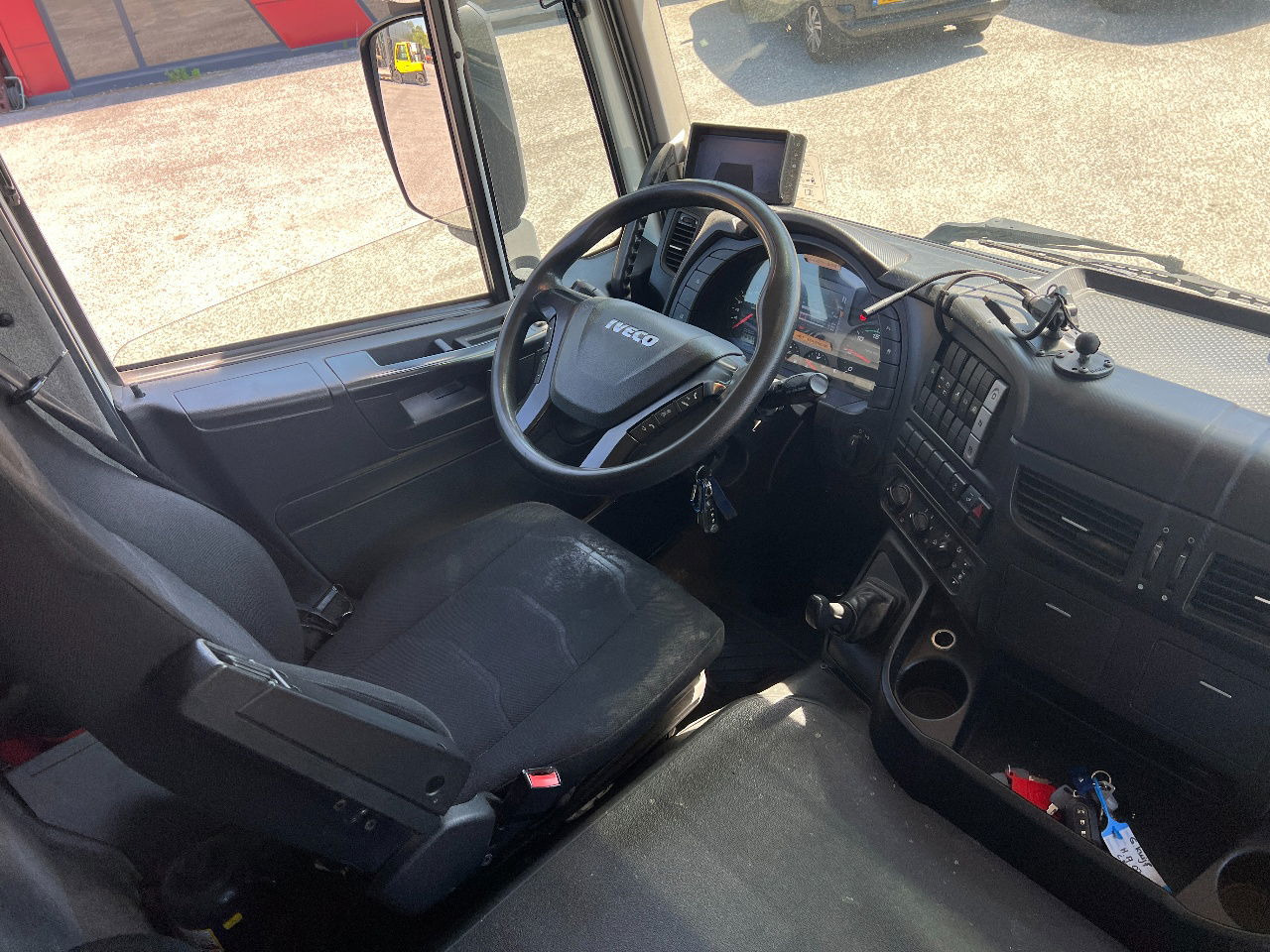 Грузовик с закрытым кузовом Iveco Stralis 310 AD, 19Ton, Euro 6: фото 14