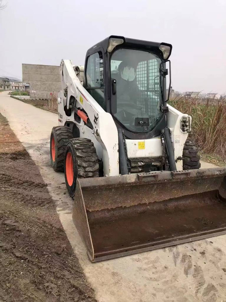 Bobcat S 770 - Мини-погрузчик с бортовым поворотом: фото 3 Bobcat S 770 - Мини-погрузчик с бортовым поворотом: фото 3