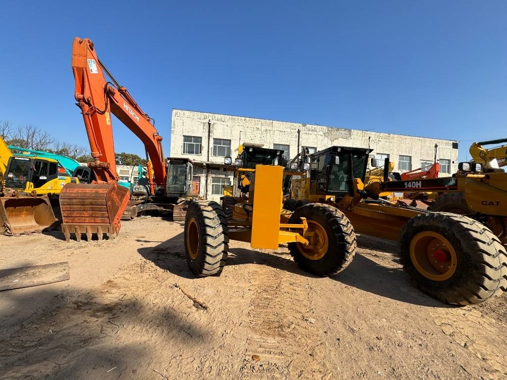 CAT 140 K - Грейдер: фото 4 CAT 140 K - Грейдер: фото 4