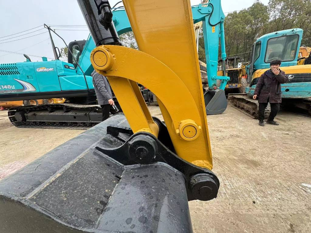 CAT 306E - Мини-экскаватор: фото 3 CAT 306E - Мини-экскаватор: фото 3