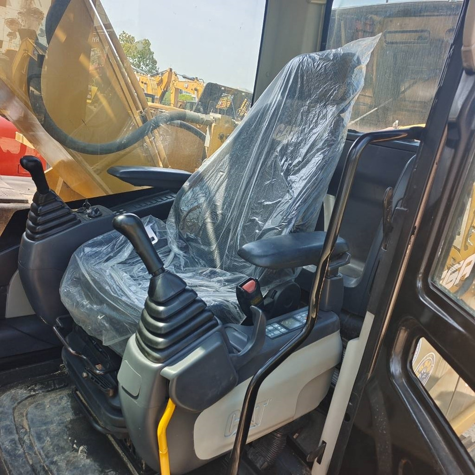 CAT 320D2 - Гусеничный экскаватор: фото 5 CAT 320D2 - Гусеничный экскаватор: фото 5