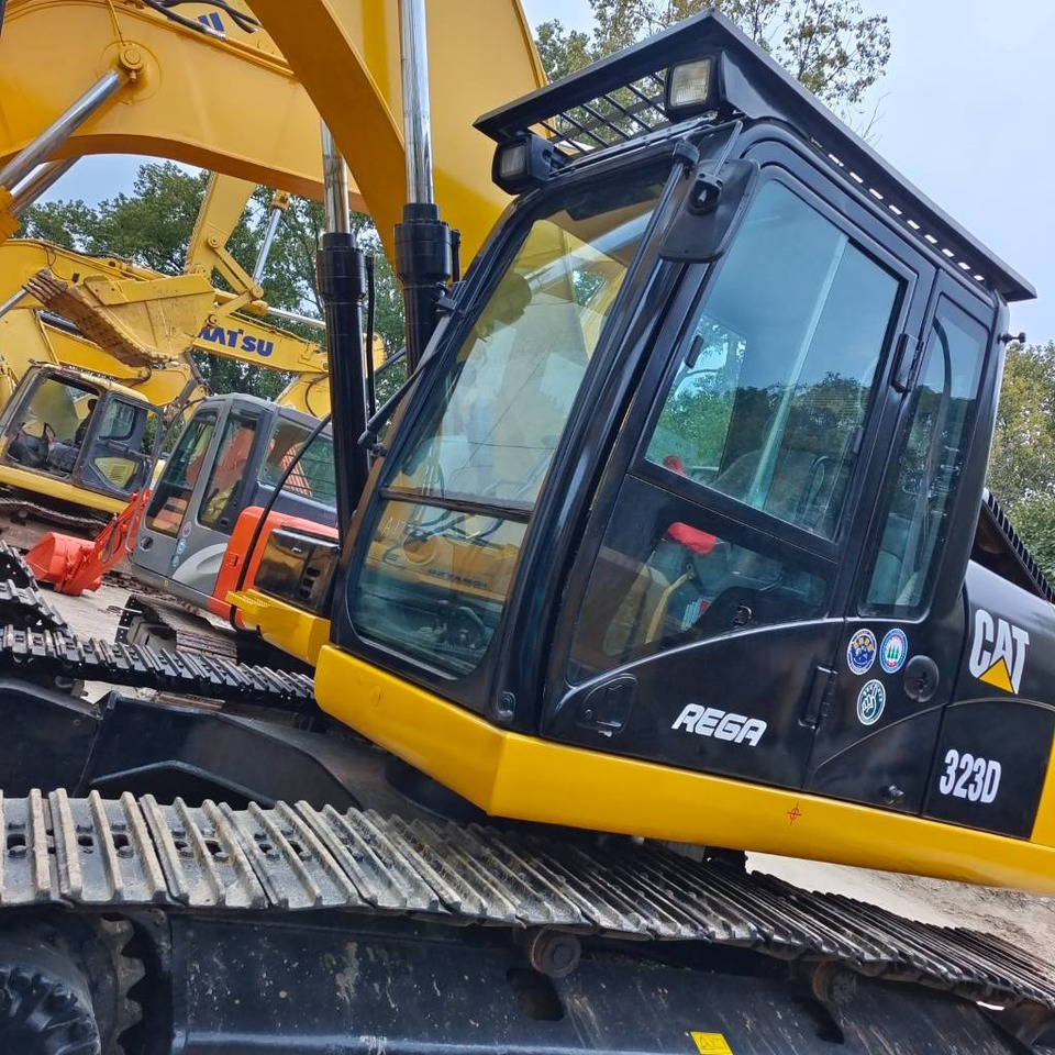 CAT 323 D - Гусеничный экскаватор: фото 5 CAT 323 D - Гусеничный экскаватор: фото 5