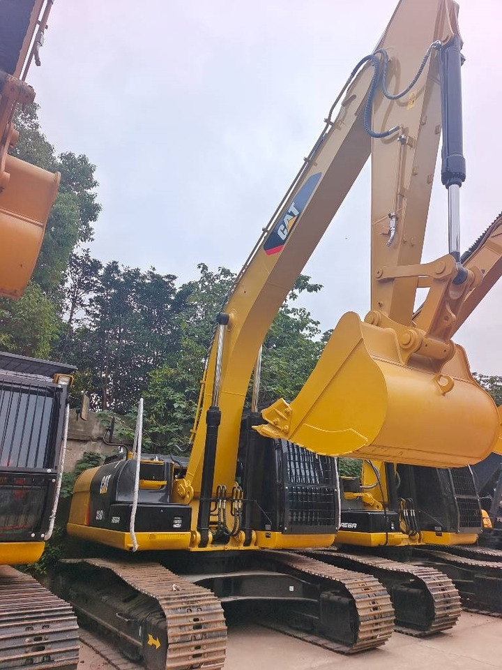 CAT 324 D - Гусеничный экскаватор: фото 2 CAT 324 D - Гусеничный экскаватор: фото 2