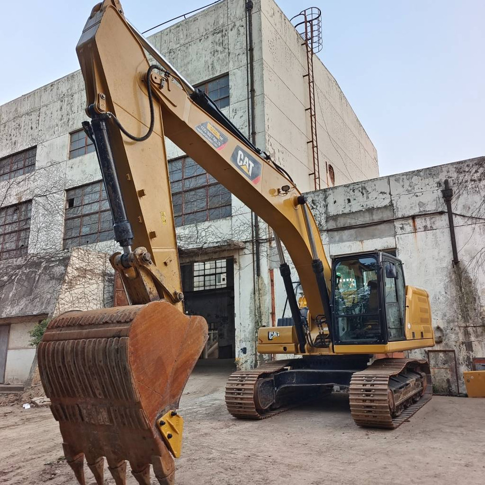 CAT 330GC - Гусеничный экскаватор: фото 3 CAT 330GC - Гусеничный экскаватор: фото 3