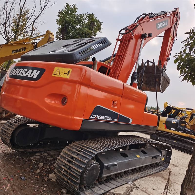 Doosan DX 225 LC-9C - Гусеничный экскаватор: фото 1 Doosan DX 225 LC-9C - Гусеничный экскаватор: фото 1