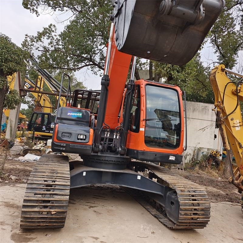 Doosan DX 225 LC-9C - Гусеничный экскаватор: фото 2 Doosan DX 225 LC-9C - Гусеничный экскаватор: фото 2