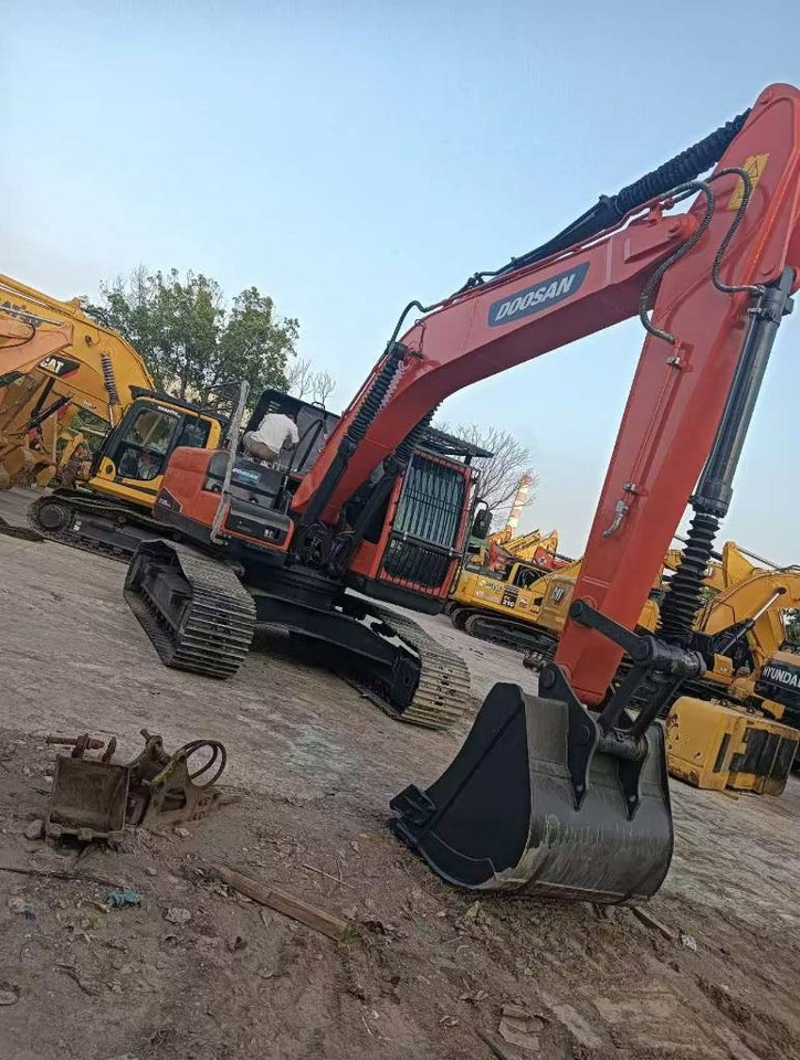 Doosan DX 225 LC-9C - Гусеничный экскаватор: фото 5 Doosan DX 225 LC-9C - Гусеничный экскаватор: фото 5