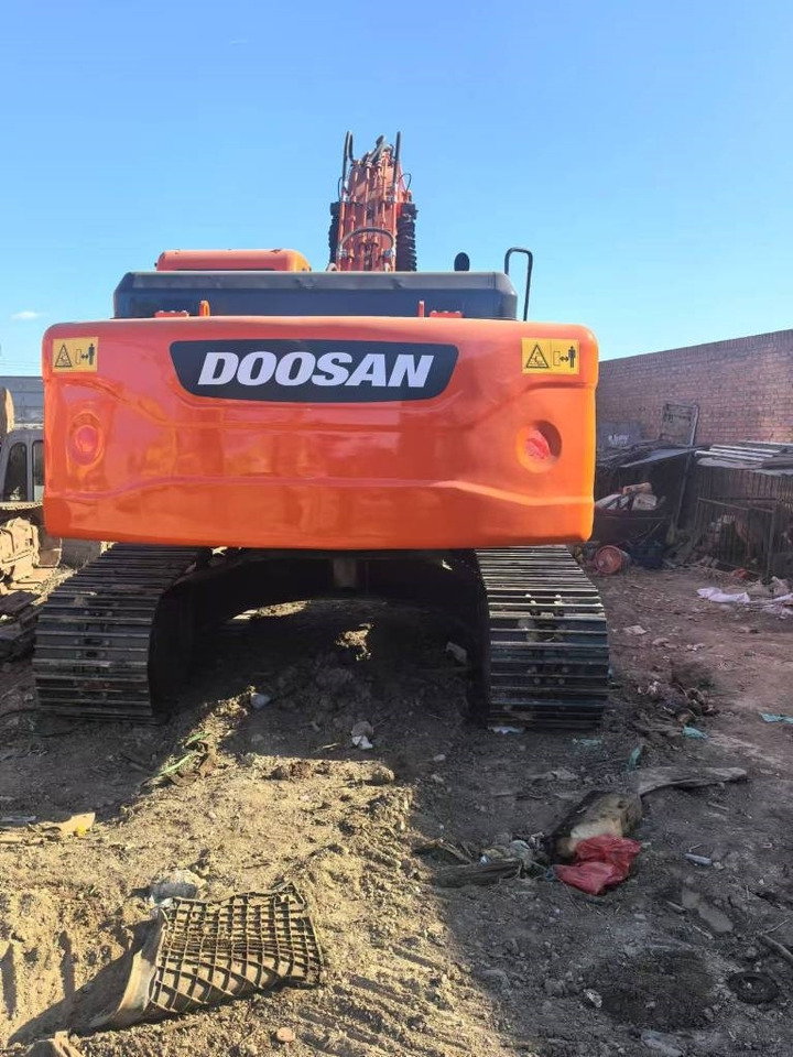 Doosan DX 225 LC - Гусеничный экскаватор: фото 2 Doosan DX 225 LC - Гусеничный экскаватор: фото 2