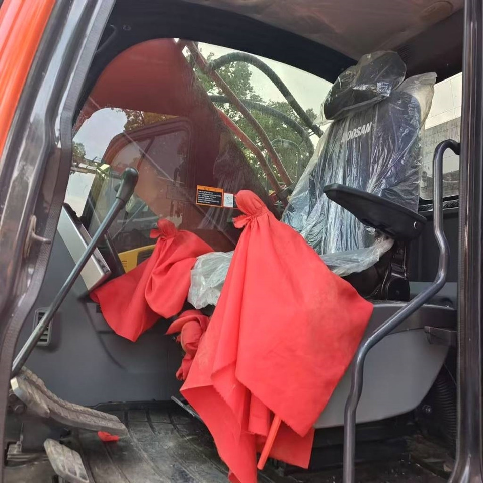 Doosan DX 300 LC - Гусеничный экскаватор: фото 5 Doosan DX 300 LC - Гусеничный экскаватор: фото 5