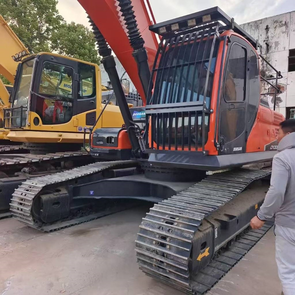 Doosan DX 300 LC - Гусеничный экскаватор: фото 3 Doosan DX 300 LC - Гусеничный экскаватор: фото 3