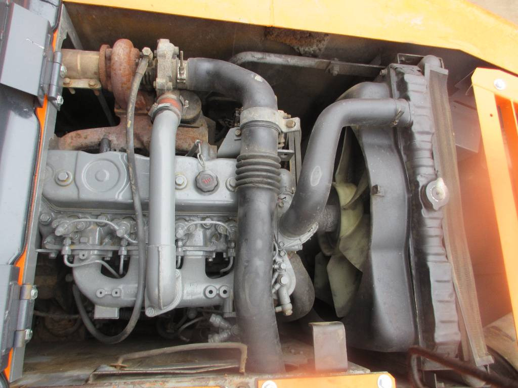 Гусеничный экскаватор Hitachi EX 120-3: фото 29