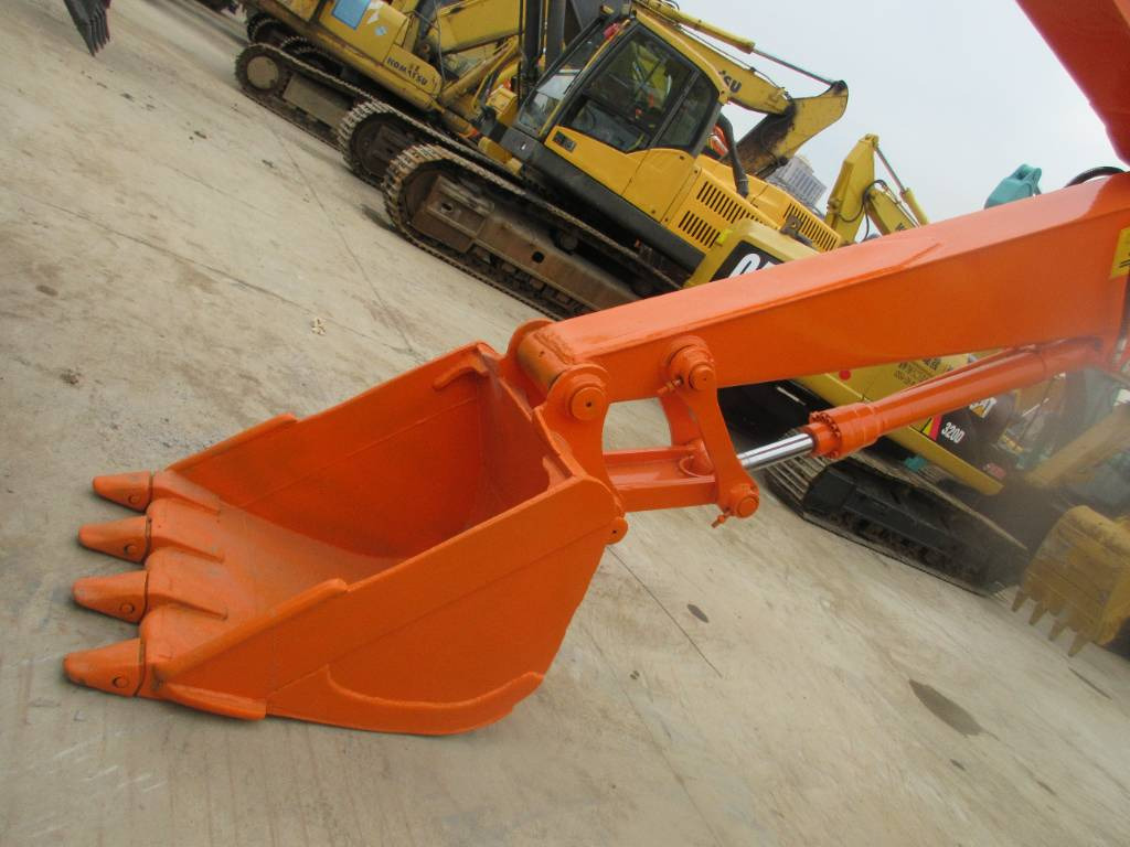 Гусеничный экскаватор Hitachi EX 120-3: фото 23