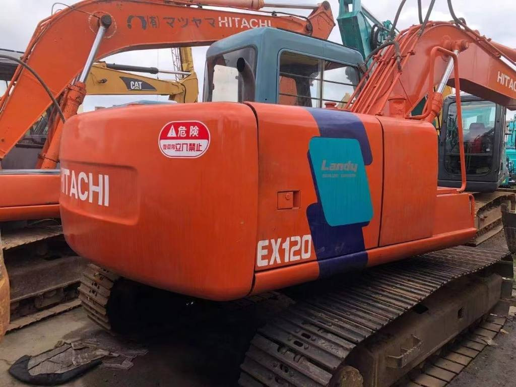 Hitachi EX 120-3 - Гусеничный экскаватор: фото 1 Hitachi EX 120-3 - Гусеничный экскаватор: фото 1