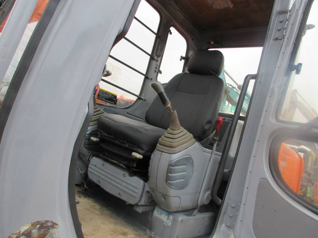 Гусеничный экскаватор Hitachi EX 120-3: фото 18