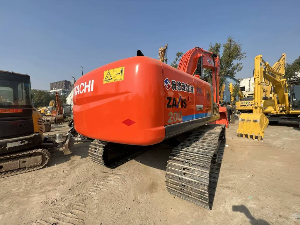 Hitachi ZX 200-3 G - Гусеничный экскаватор: фото 3 Hitachi ZX 200-3 G - Гусеничный экскаватор: фото 3